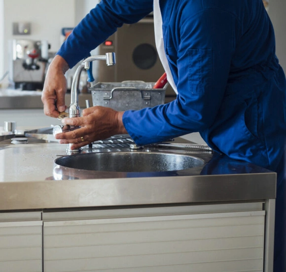 Kitchen faucet repair